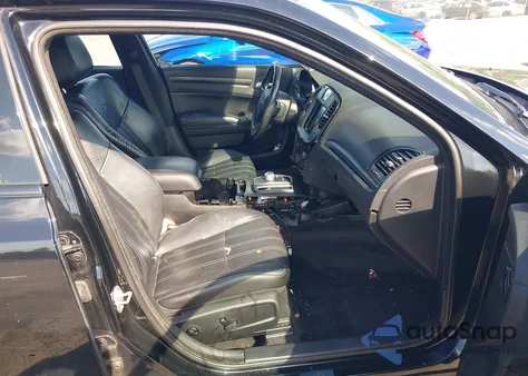 2016 Chrysler 300 300S z USA, uszkodzony, nr VIN 2C3CCAGG5GH282773